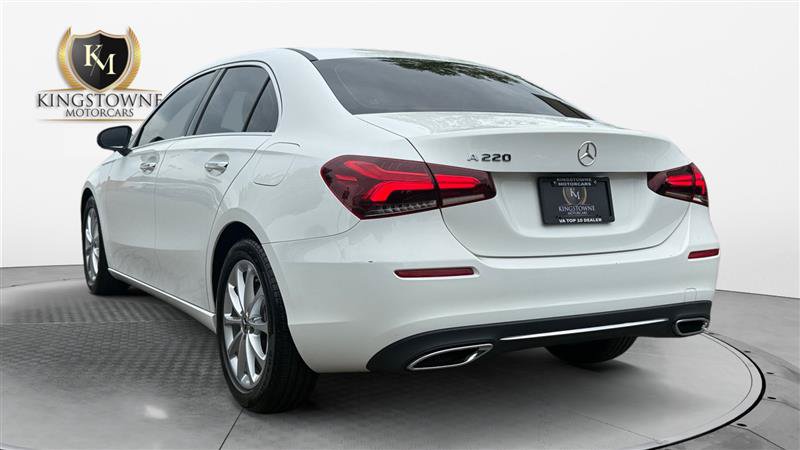 Used 2022 Mercedes-Benz A 220 image 3