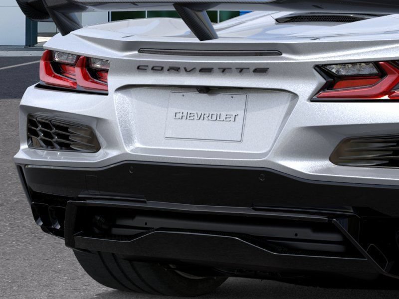 New 2027 Chevrolet Corvette Grand Sport w/ Z52 Sport Performance Package RWD image 14