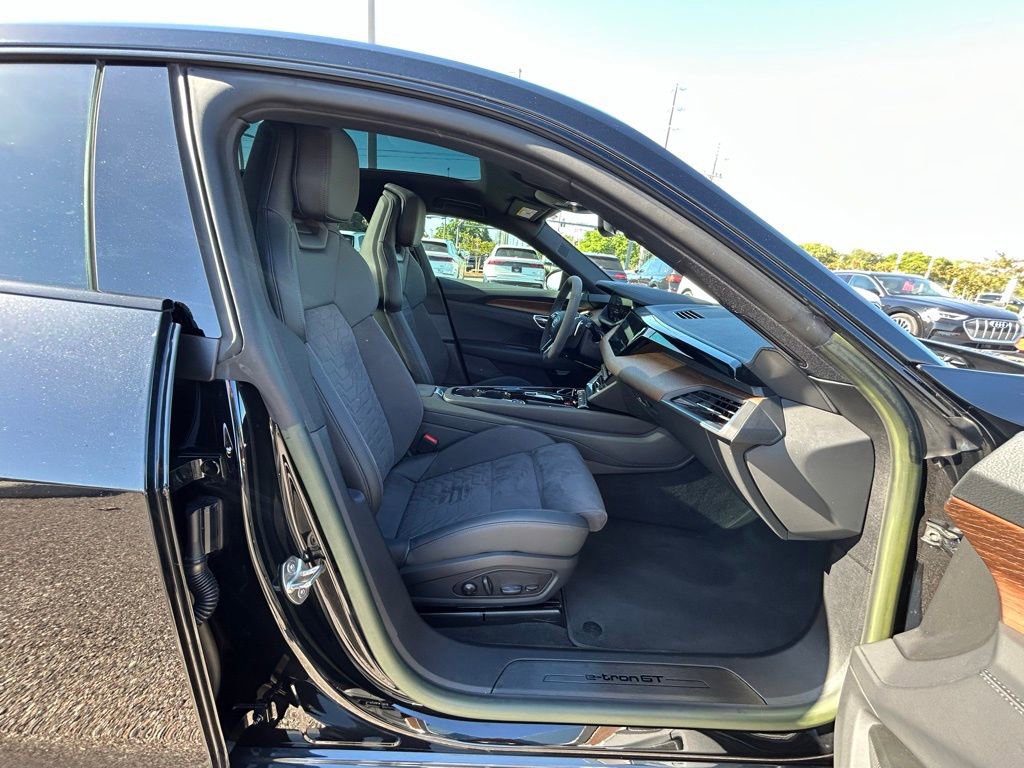 Used 2023 Audi e-tron GT Premium Plus AWD/4WD image 48