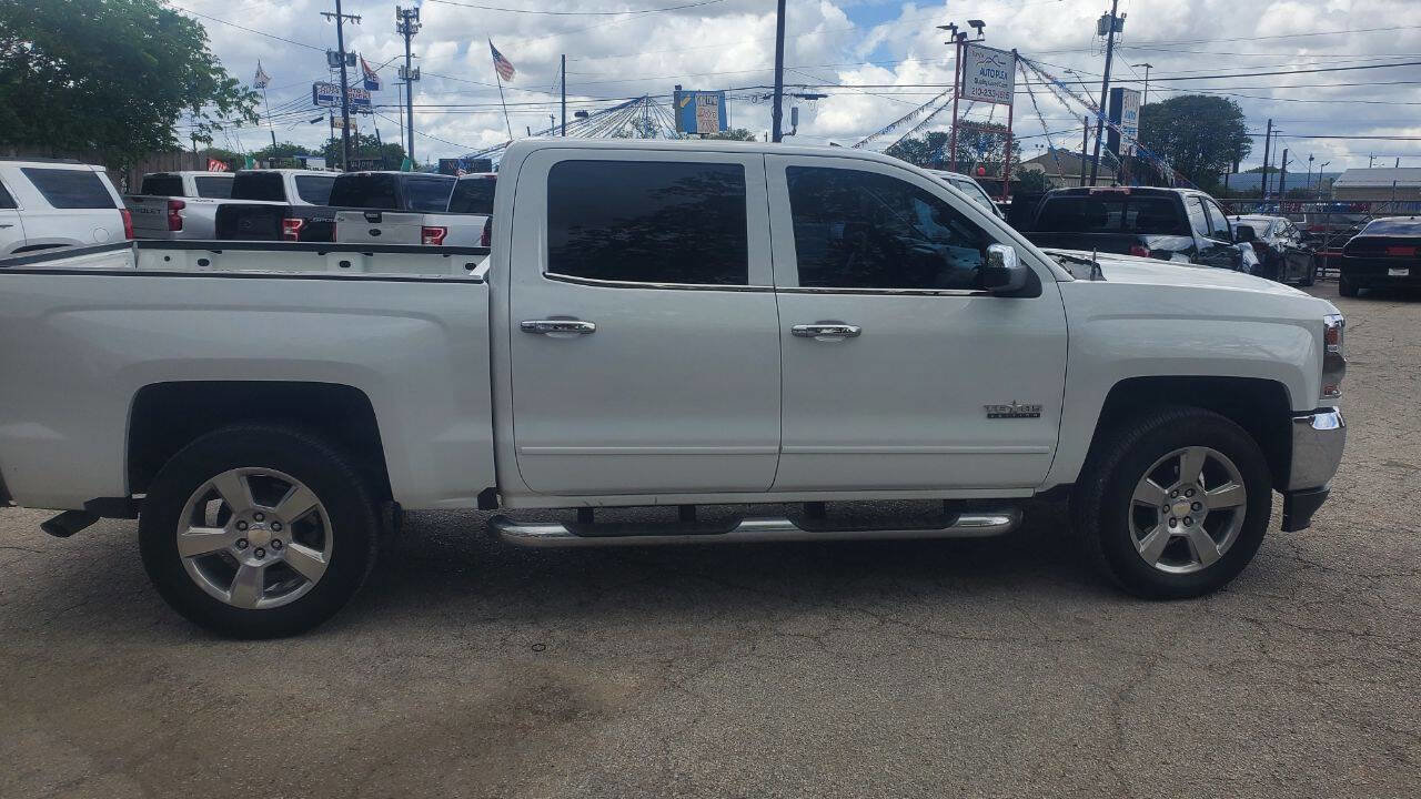 Used 2018 Chevrolet Silverado 1500 LT w/ Texas Edition RWD image 2