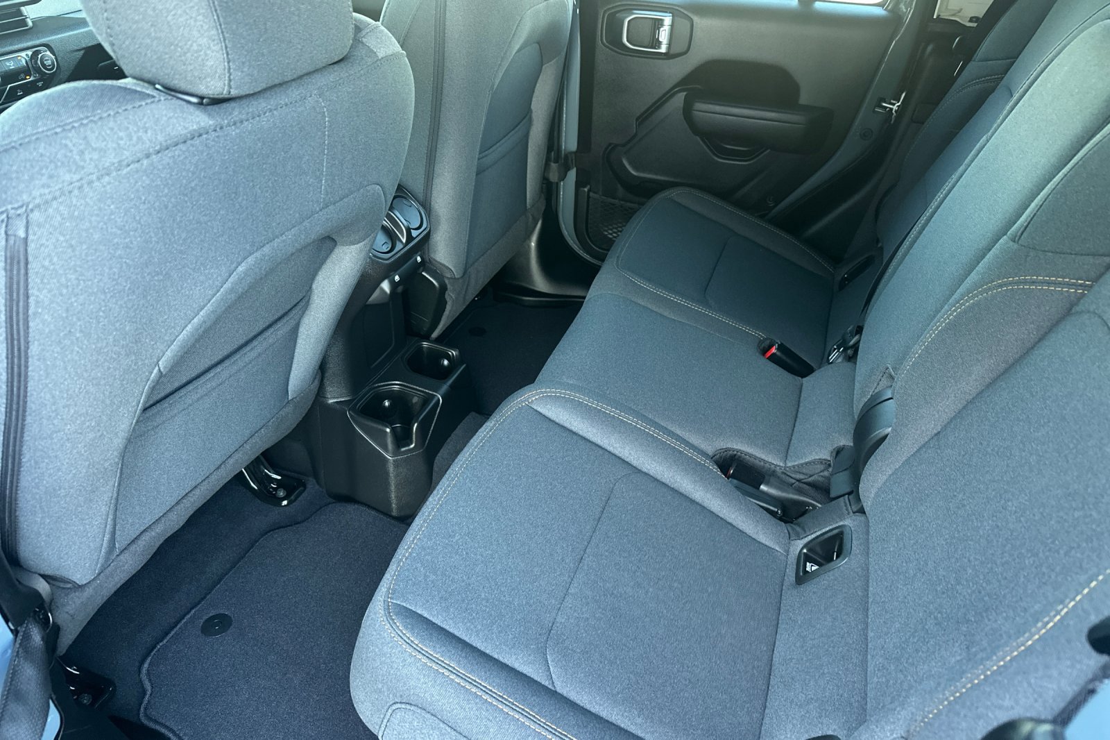 New 2025 Jeep Gladiator Nighthawk image 9