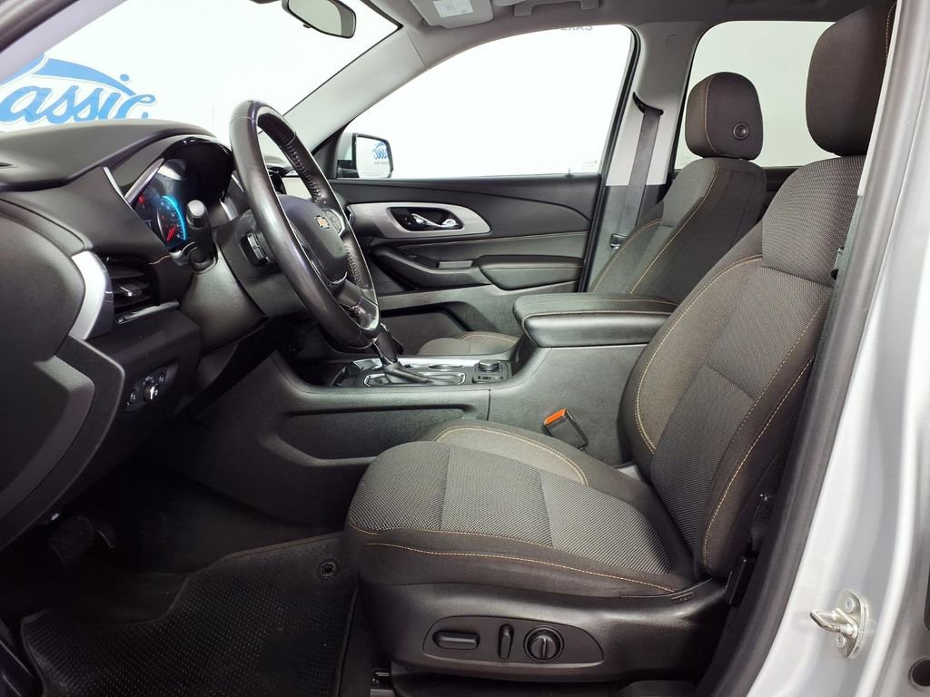 Used 2018 Chevrolet Traverse LT FWD image 7