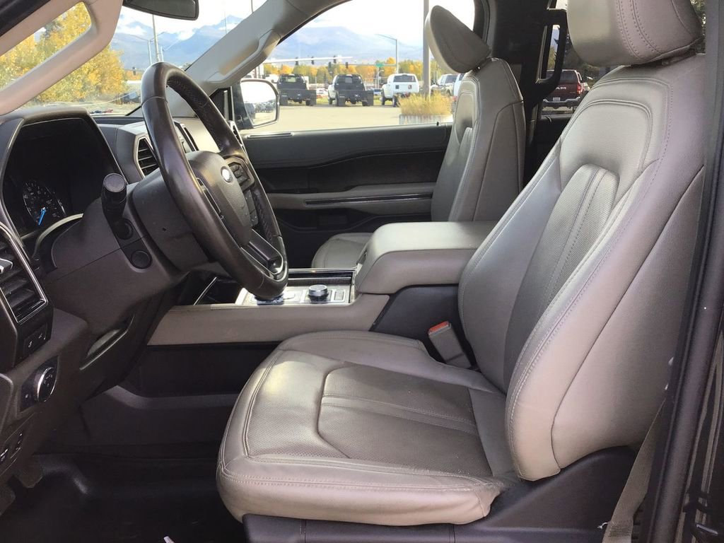 Used 2021 Ford Expedition Limited image 12