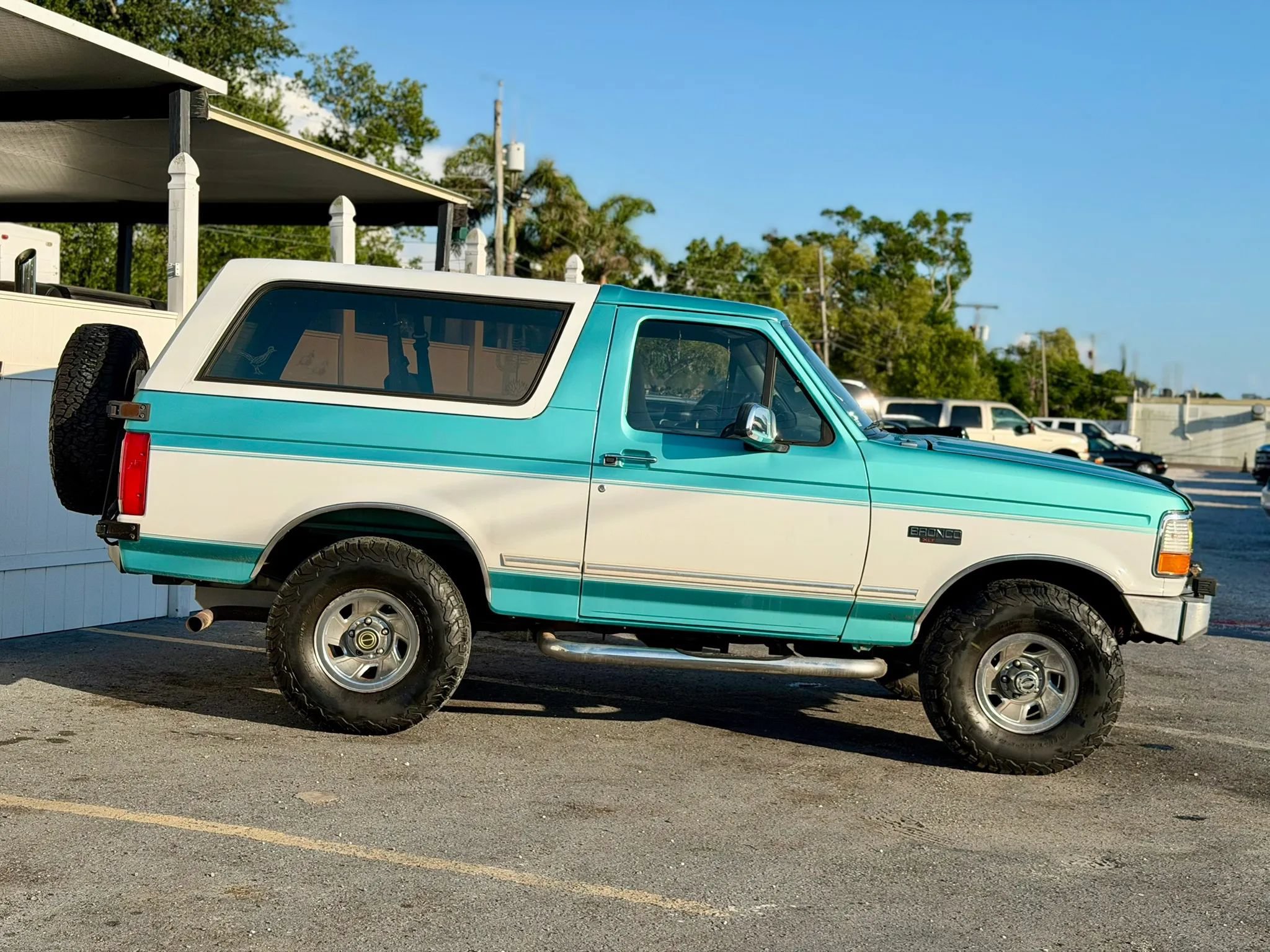 Used 1995 Ford Bronco AWD/4WD image 3