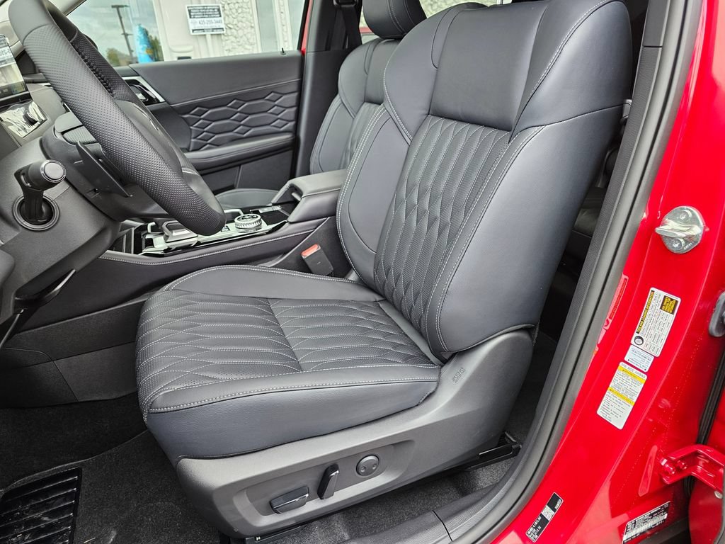 New 2026 Mitsubishi Outlander SEL AWD/4WD image 16