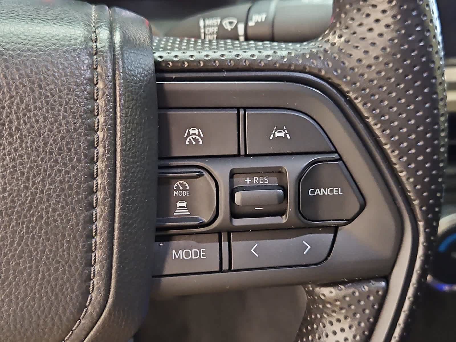 Used 2024 Toyota Tacoma SR5 AWD/4WD image 11