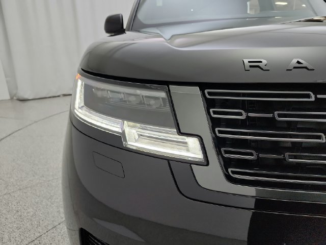 New 2026 Land Rover Range Rover Long Wheelbase SE AWD/4WD image 37