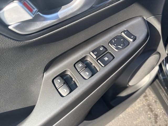 Certified 2023 Hyundai Kona SEL w/ Convenience Package image 10