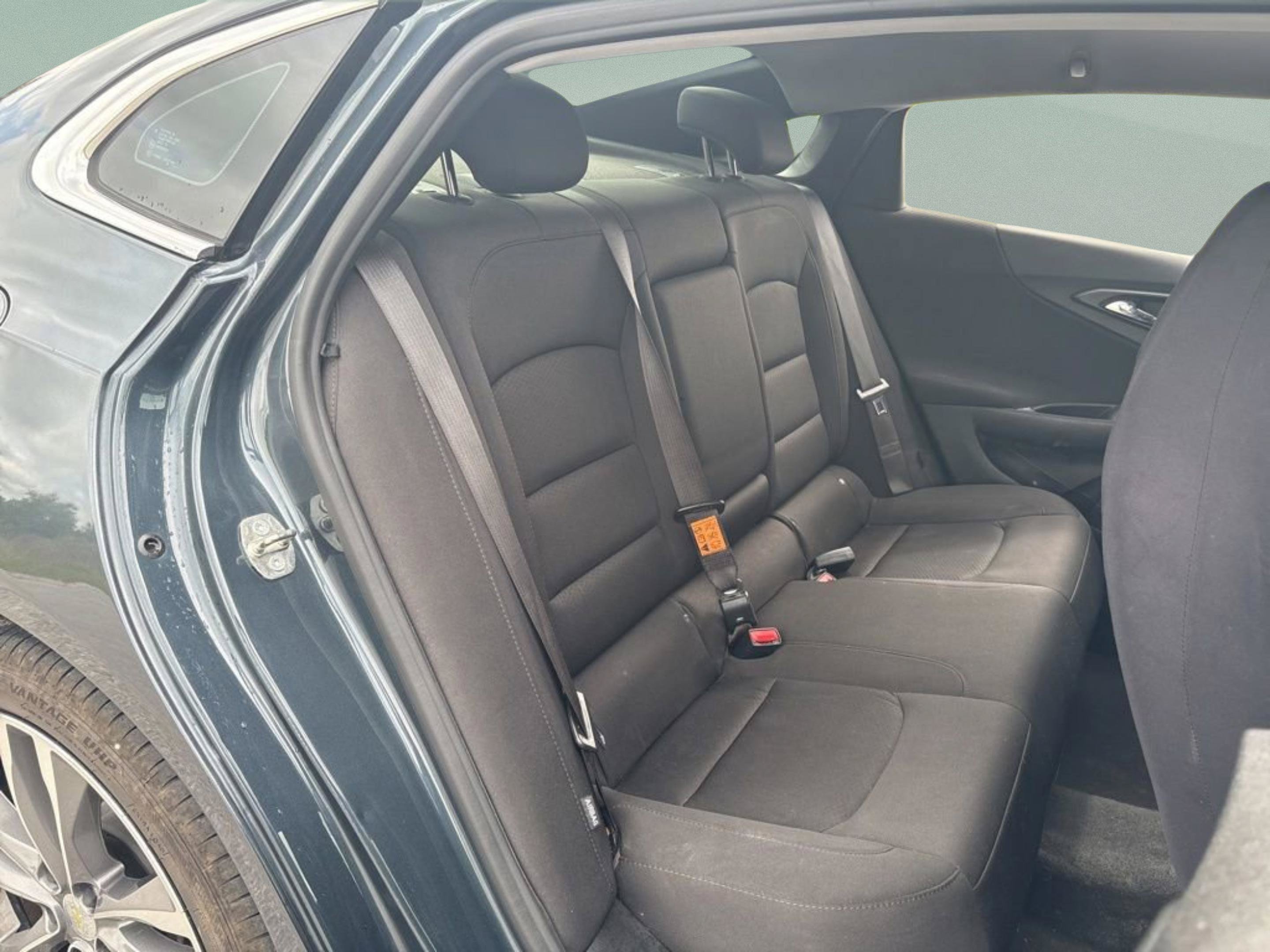 Used 2021 Chevrolet Malibu LT FWD image 22