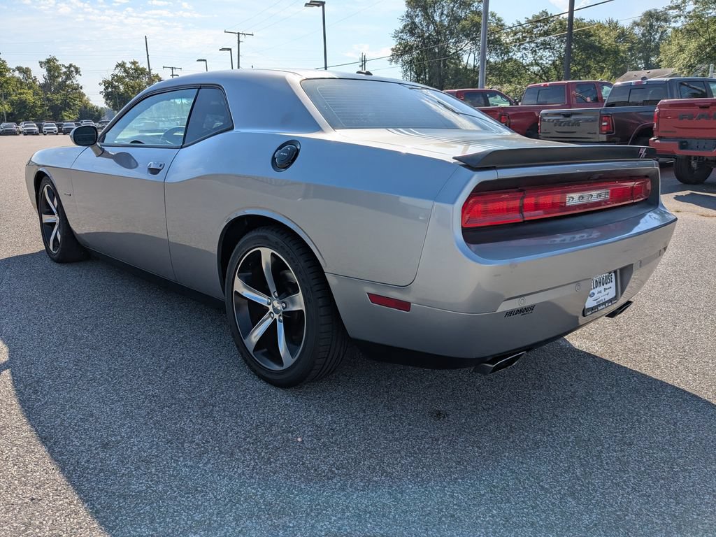 Used 2014 Dodge Challenger R/T RWD image 8