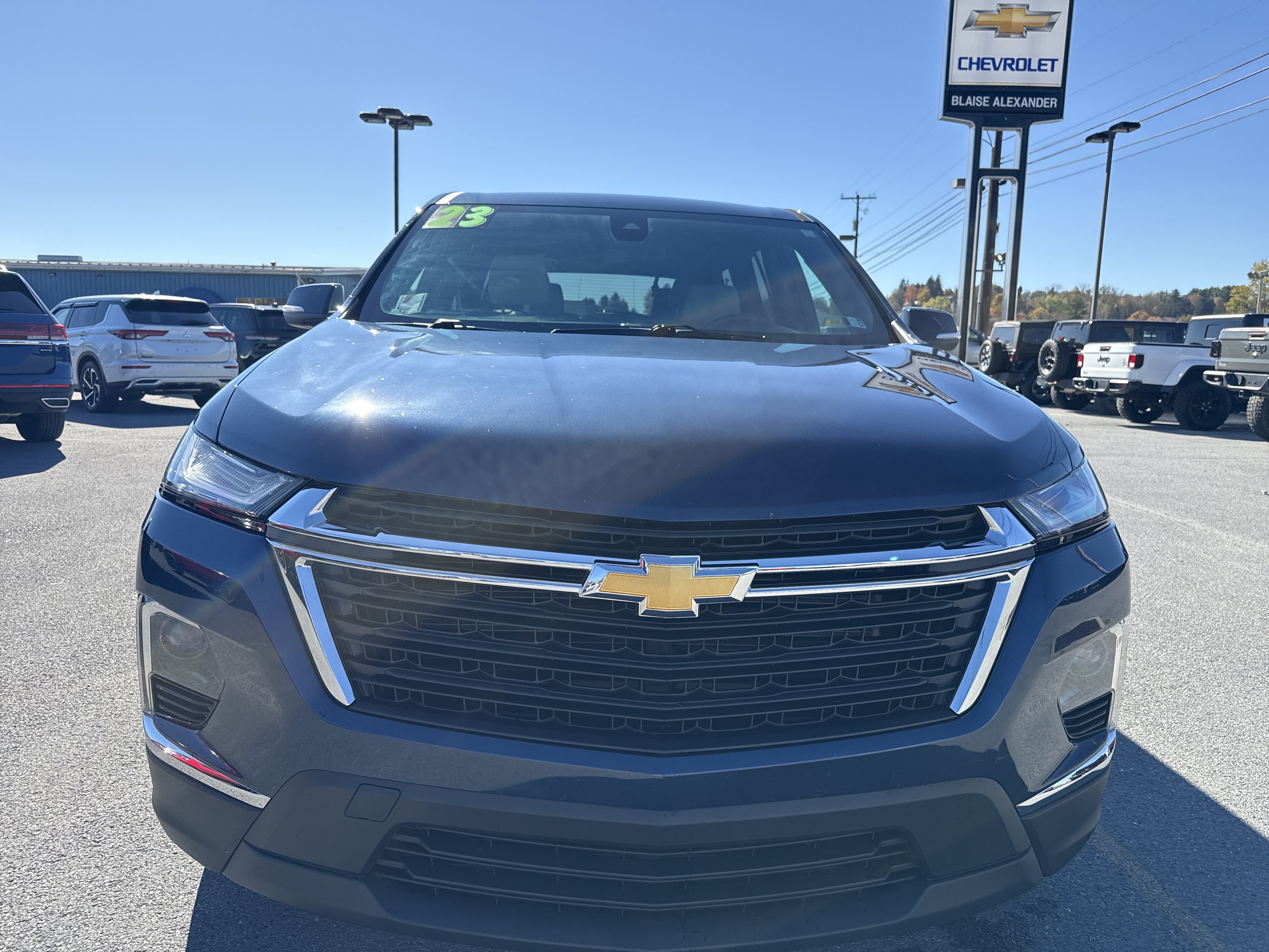 Used 2023 Chevrolet Traverse LS w/ Safety Package AWD/4WD image 10