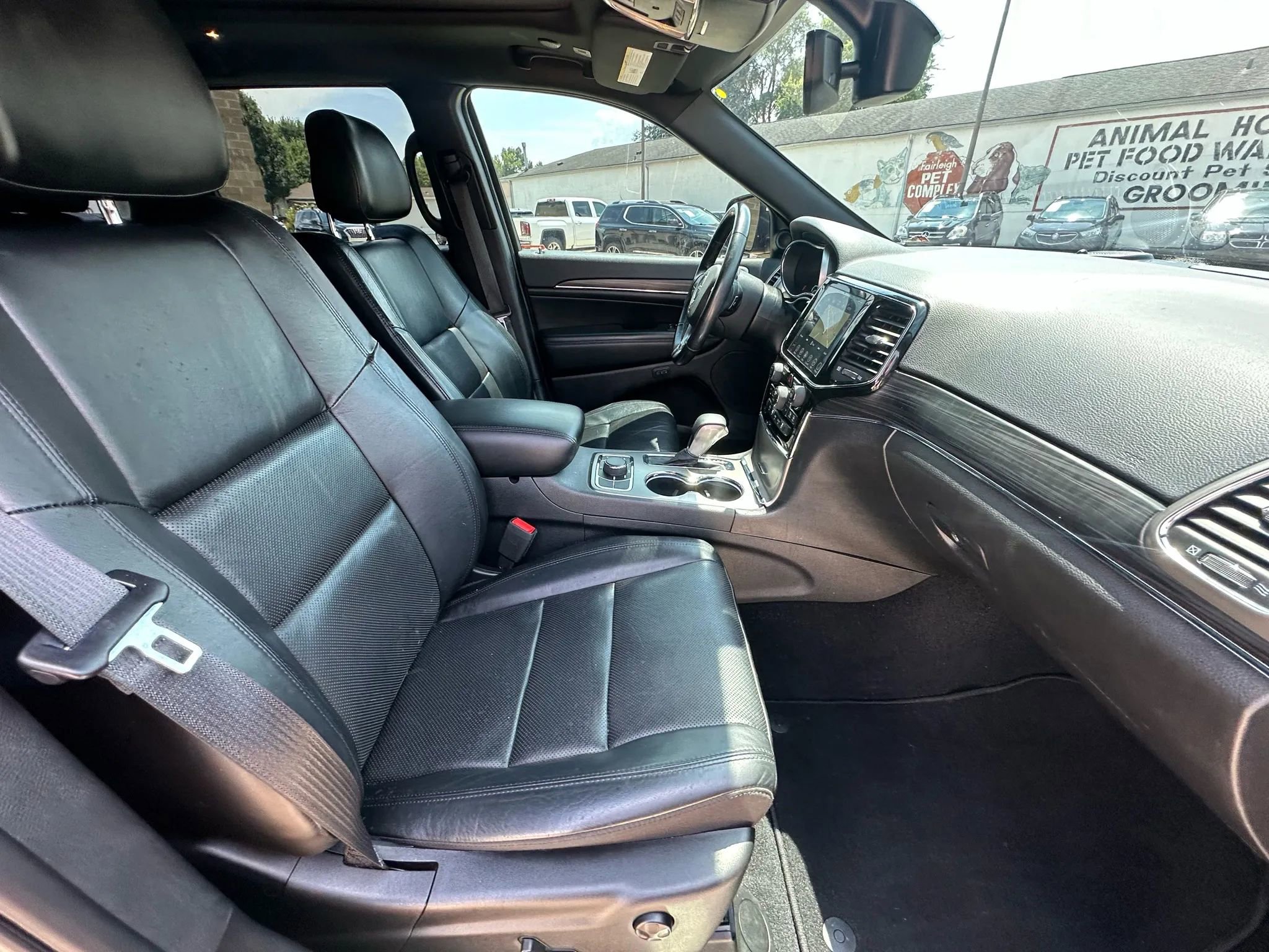 Used 2019 Jeep Grand Cherokee Limited w/ Luxury Group II image 30