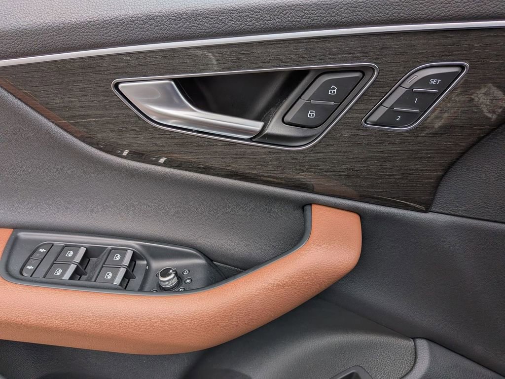 Used 2021 Audi Q7 2.0T Premium Plus image 10