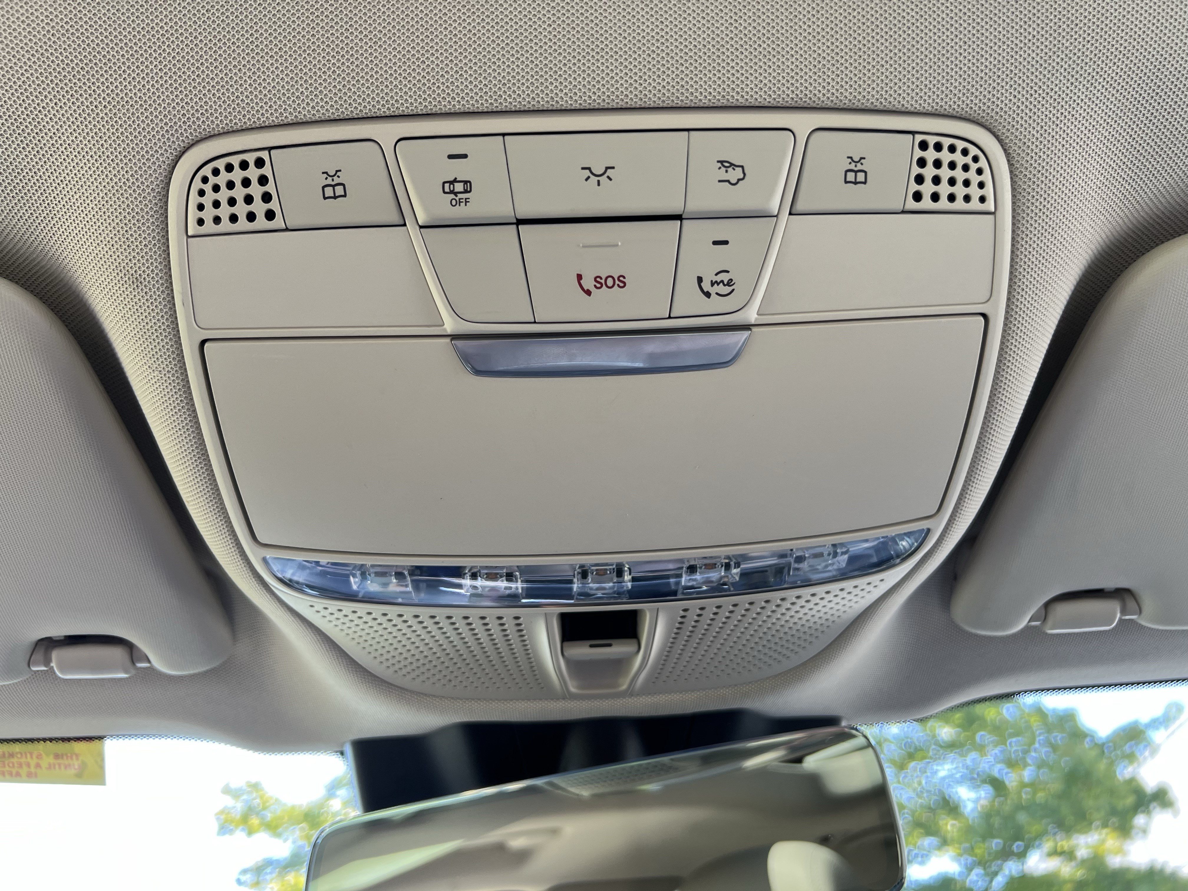 Used 2022 Mercedes-Benz GLC 300 4MATIC w/ Premium Package Lite image 28