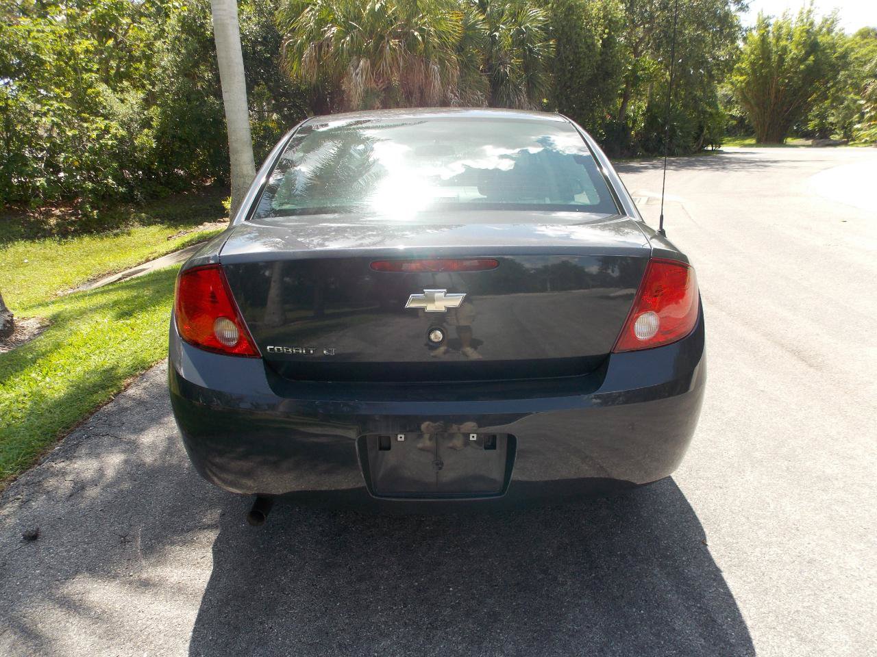 Used 2009 Chevrolet Cobalt LT w/ Preferred Equipment Group FWD image 17