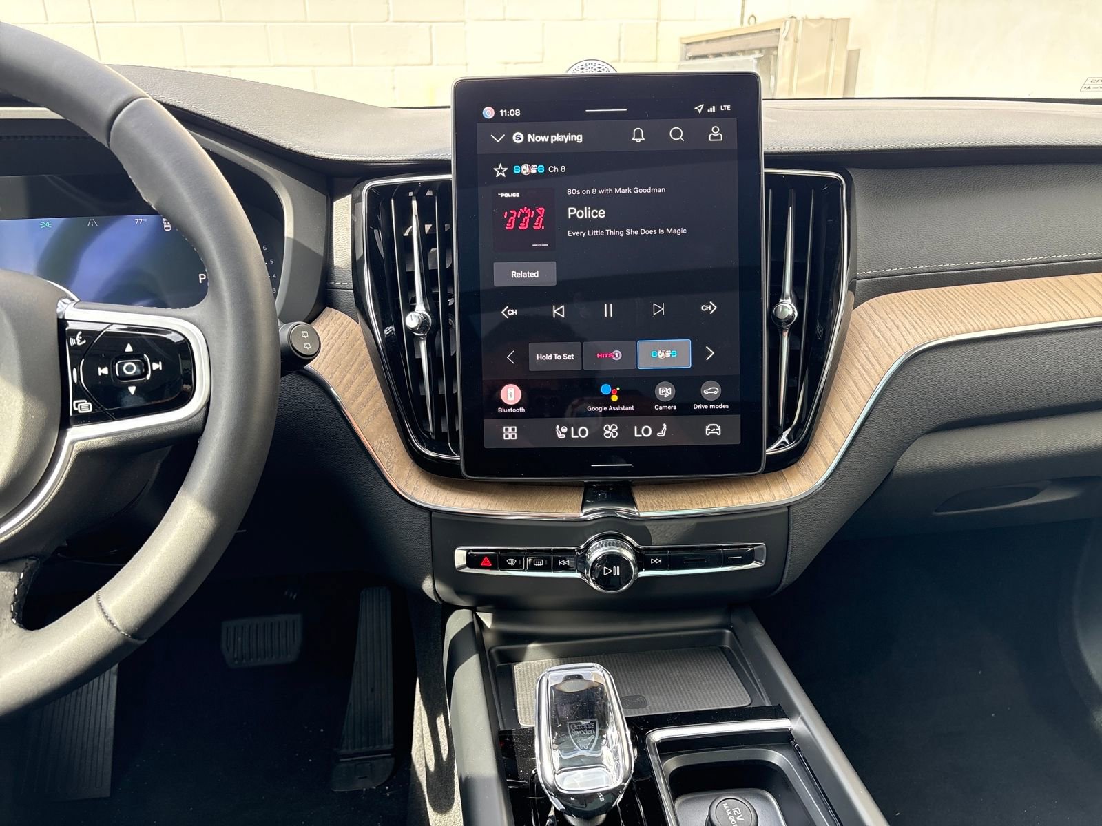 New 2026 Volvo XC60 B5 Ultra w/ Climate Package image 17