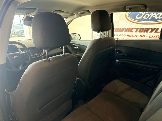 Used 2018 Chevrolet Trax LS FWD image 16