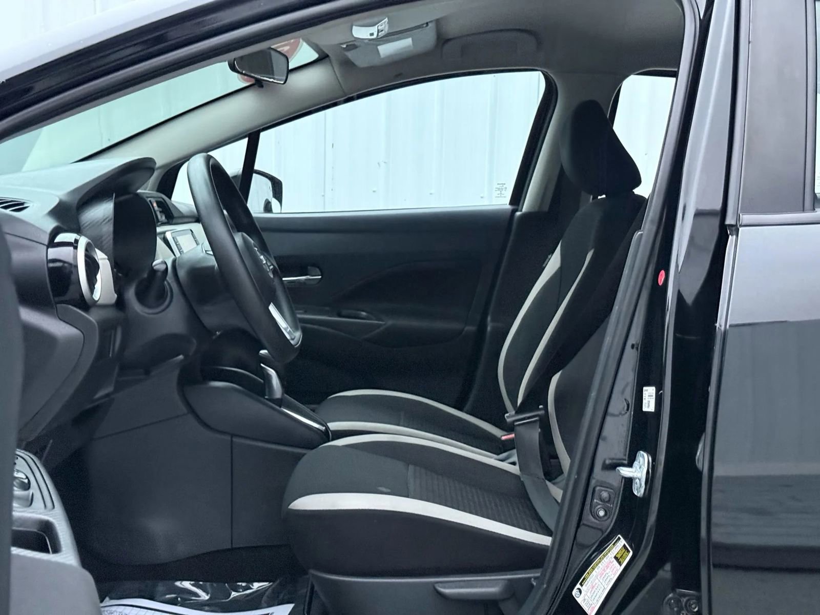 Used 2021 Nissan Versa SV image 11