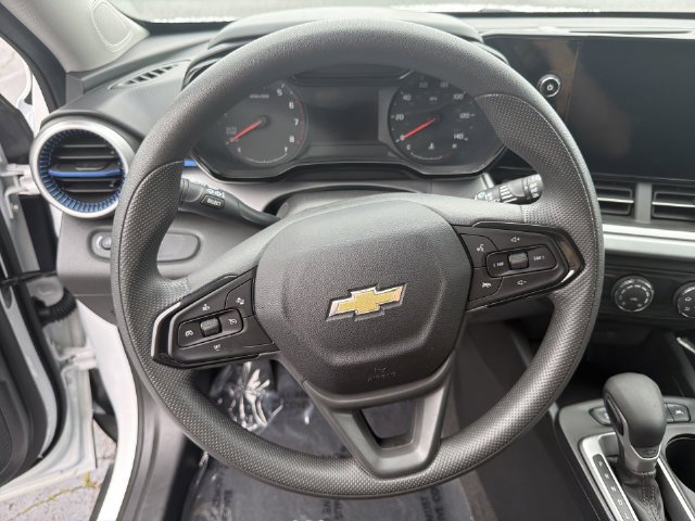 Certified 2026 Chevrolet Trax LS FWD image 27