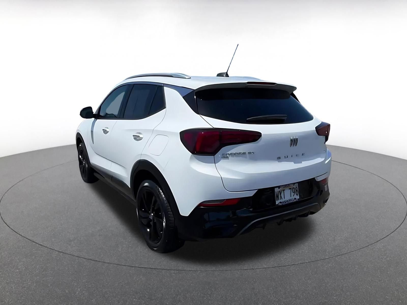 Used 2024 Buick Encore GX Sport Touring image 11