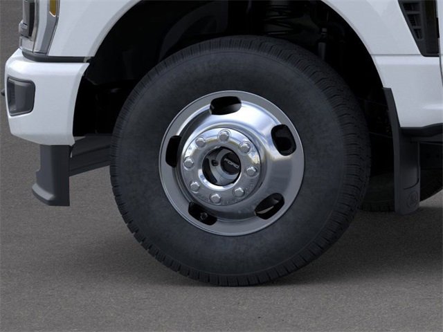 New 2026 Ford F350 4x4 Crew Cab DRW Super Duty image 19
