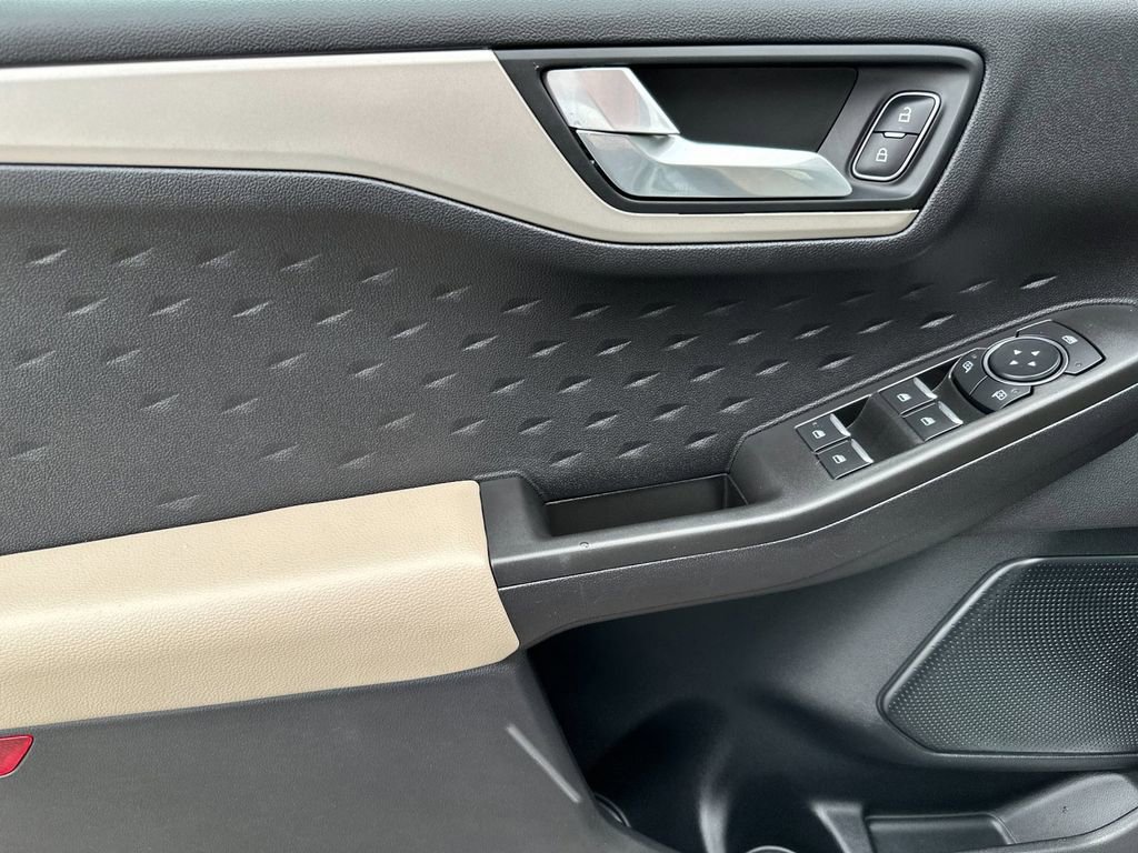 Certified 2020 Ford Escape SE Sport FWD image 10