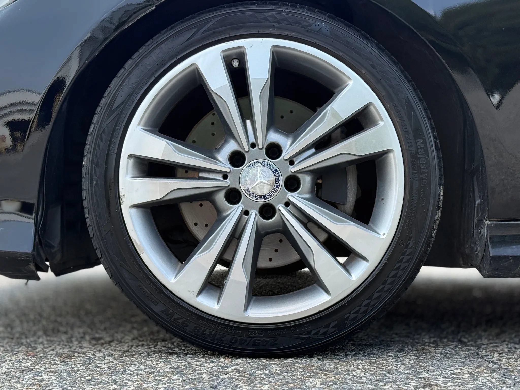 Used 2014 Mercedes-Benz E 350 Sedan image 32