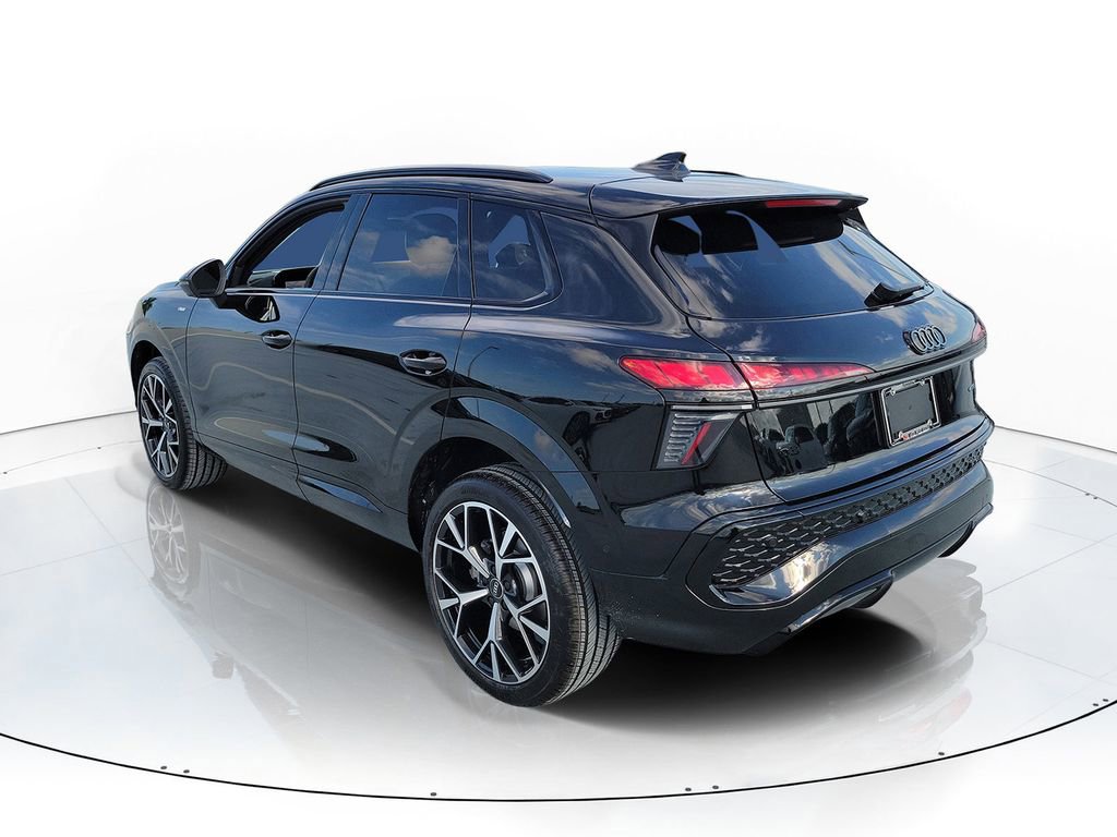 New 2026 Audi Q3 quattro 2.0T AWD/4WD image 3
