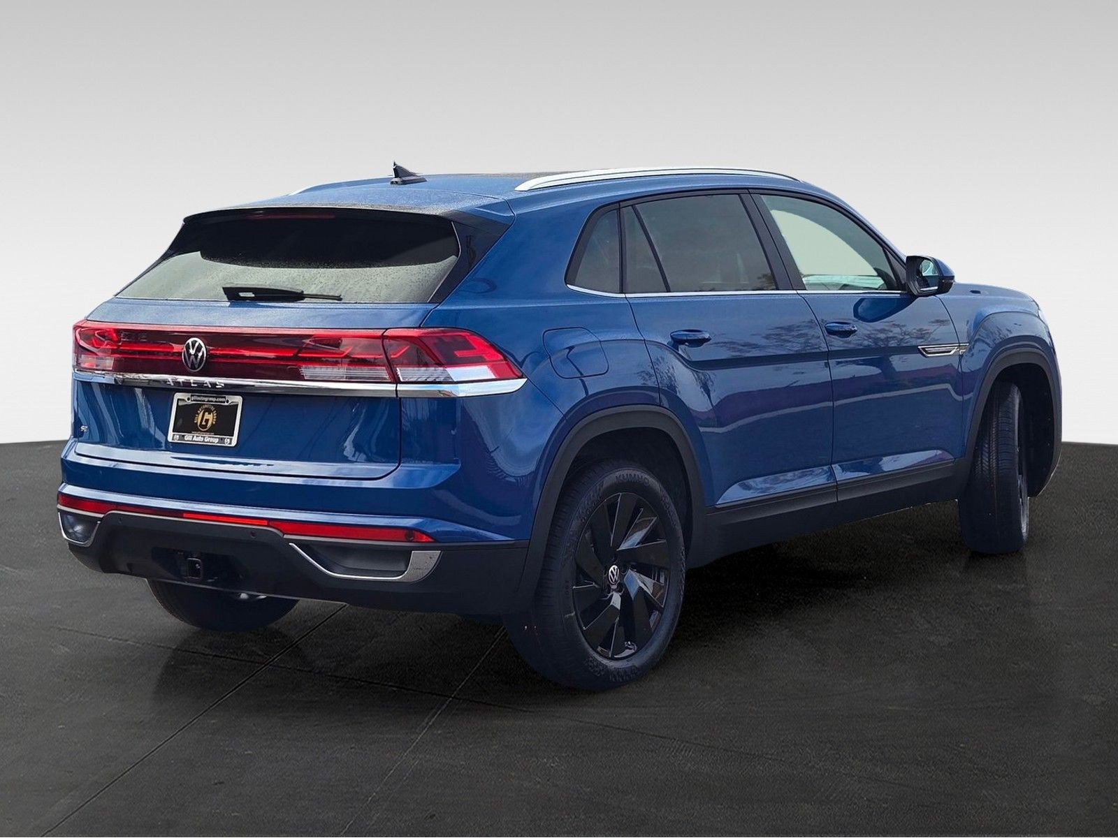 New 2026 Volkswagen Atlas Cross Sport SE FWD image 6