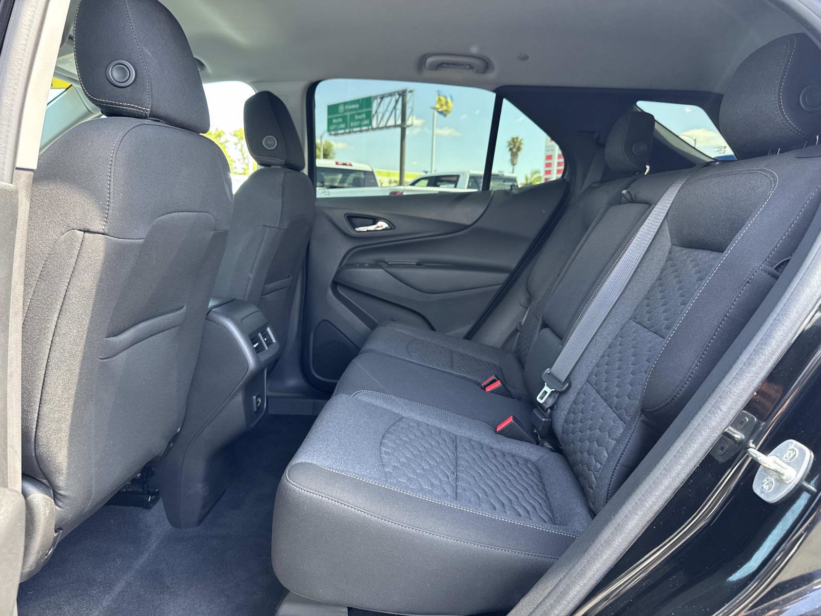 Used 2020 Chevrolet Equinox LT image 25