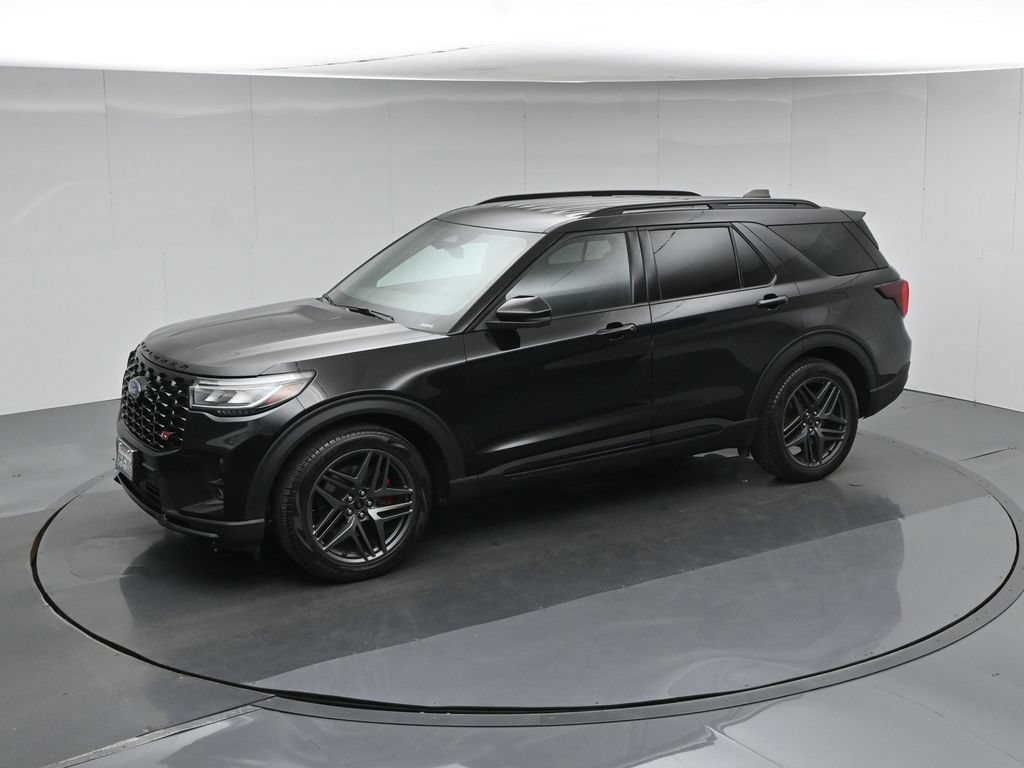 Used 2025 Ford Explorer ST RWD image 45