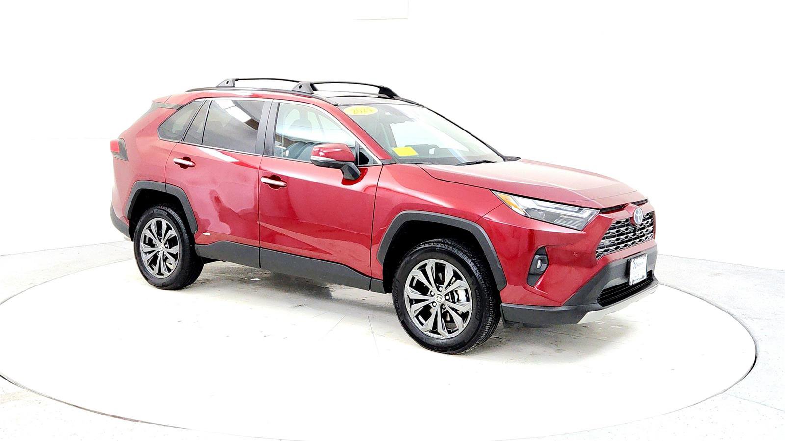 Used 2024 Toyota RAV4 Limited image 7