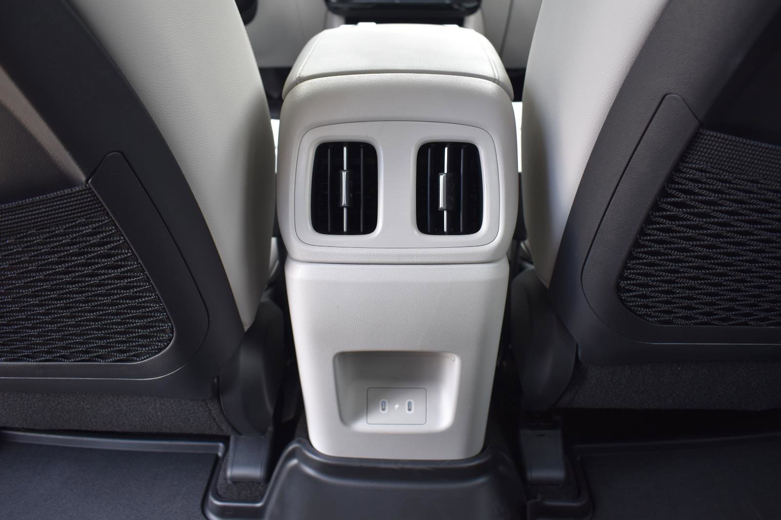 Used 2025 Hyundai Tucson Limited image 52