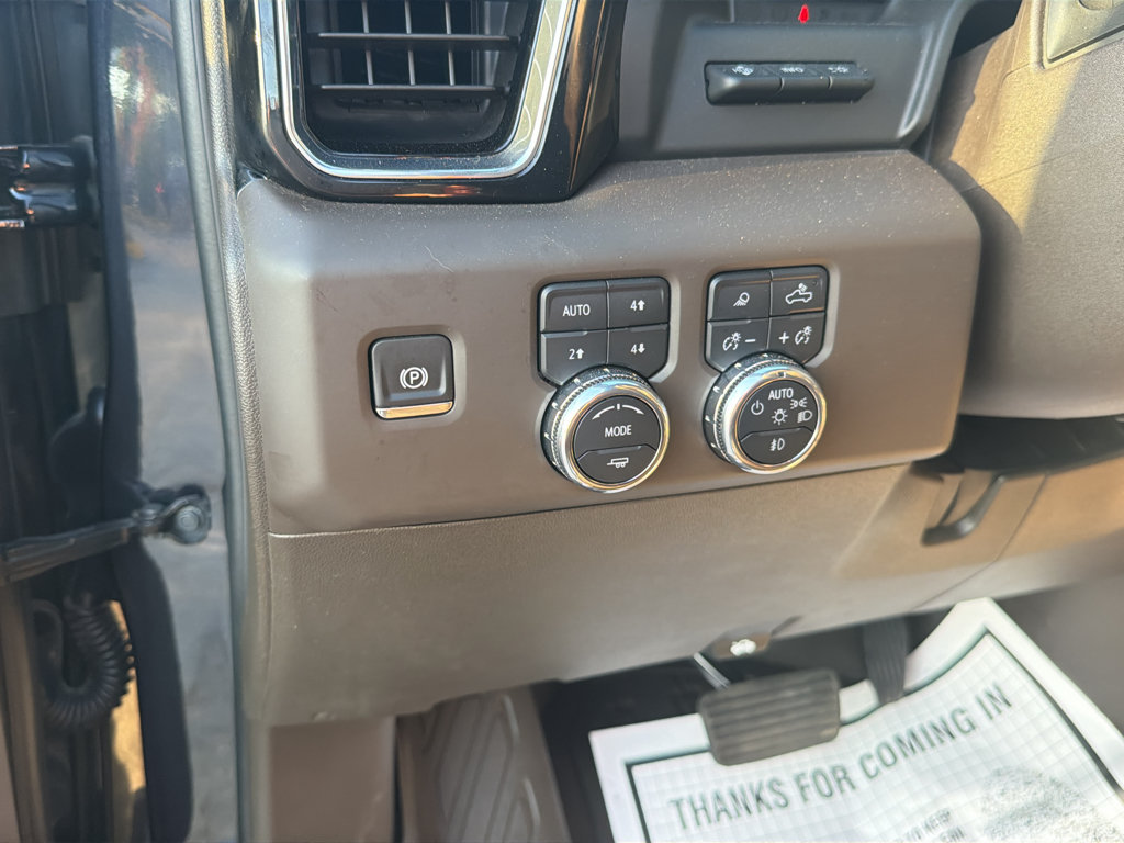 Used 2025 GMC Sierra 2500 Denali w/ Denali Reserve Package AWD/4WD image 27
