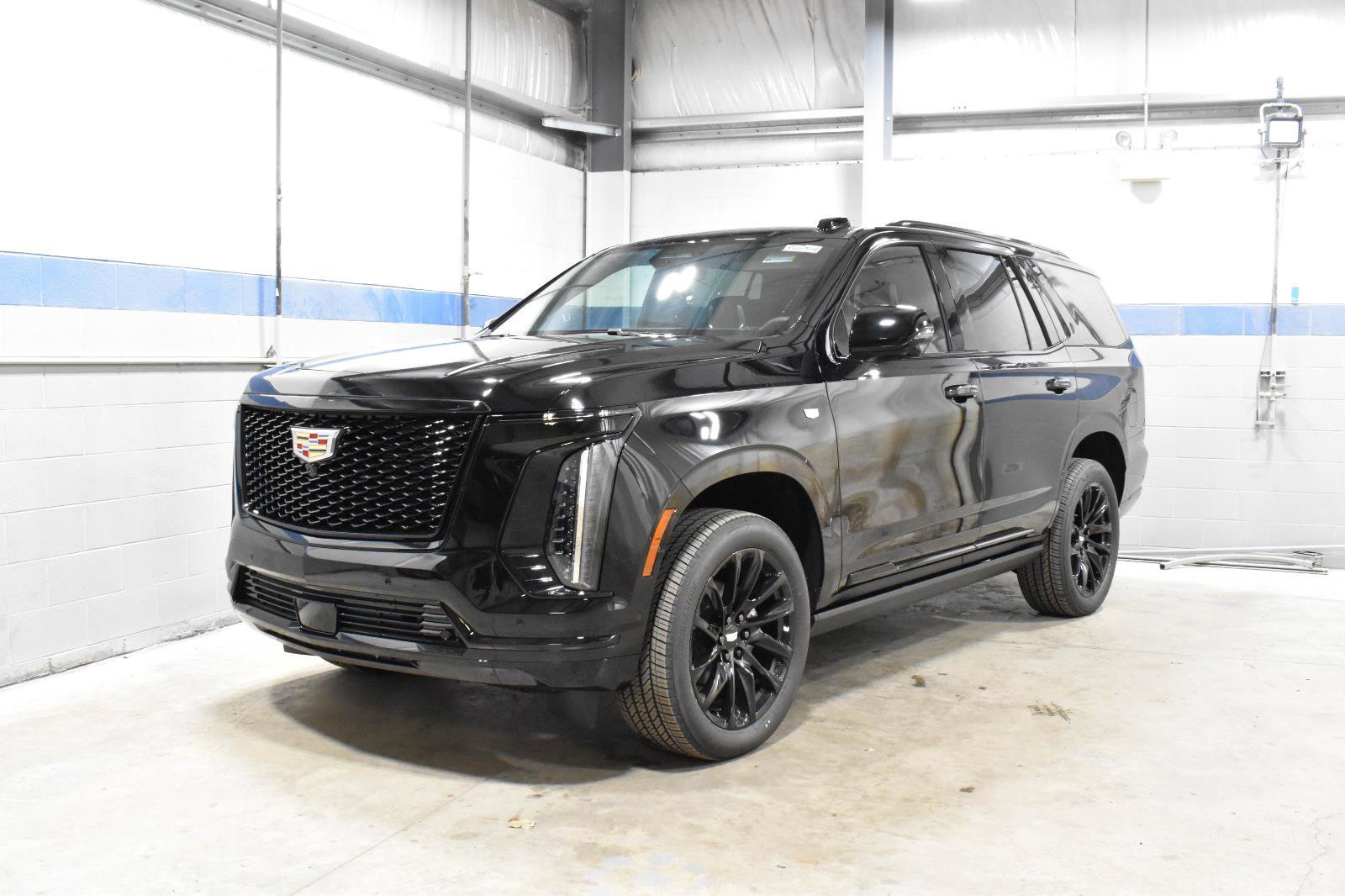 New 2025 Cadillac Escalade Sport Platinum w/ LPO, Floor Liner Package