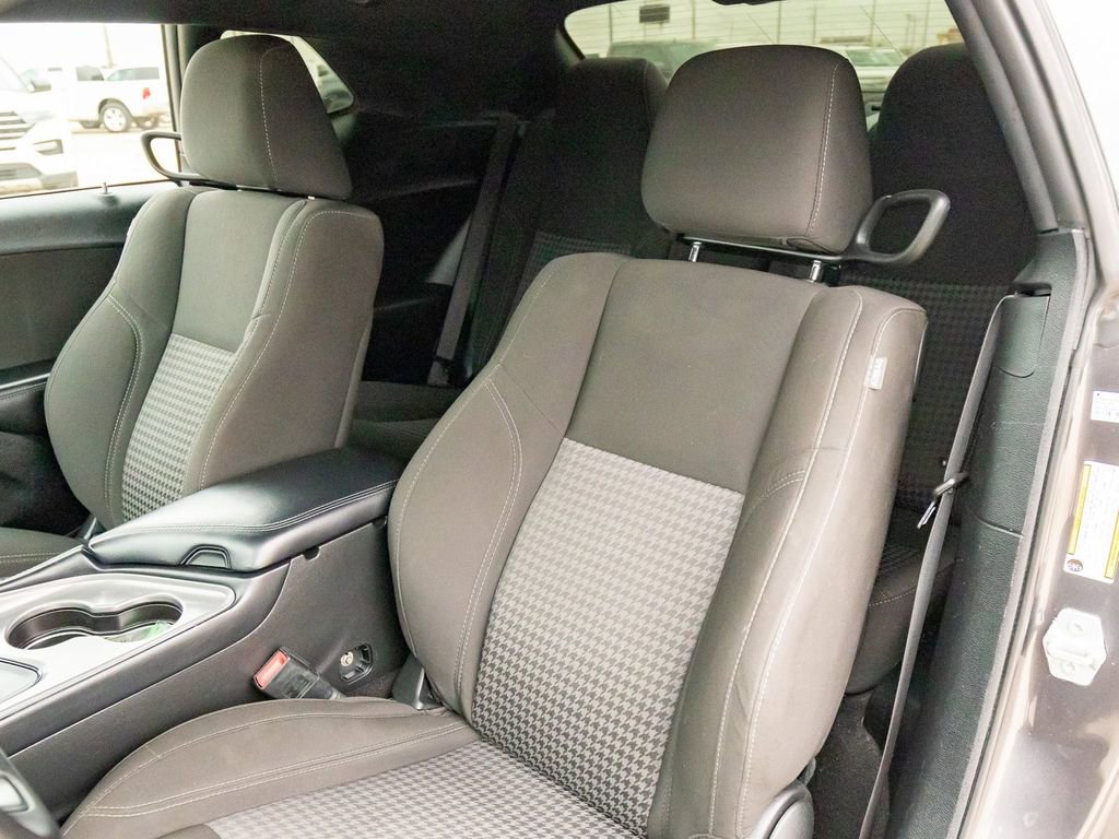 Used 2023 Dodge Challenger SXT image 19