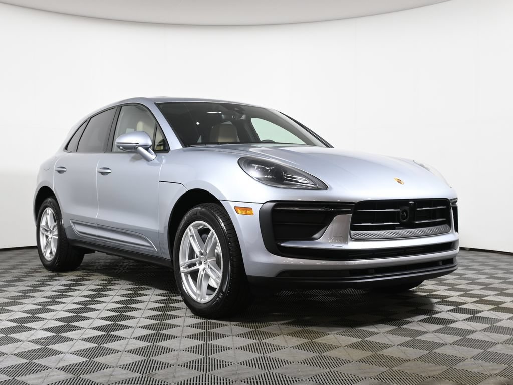 New 2026 Porsche Macan AWD/4WD image 9