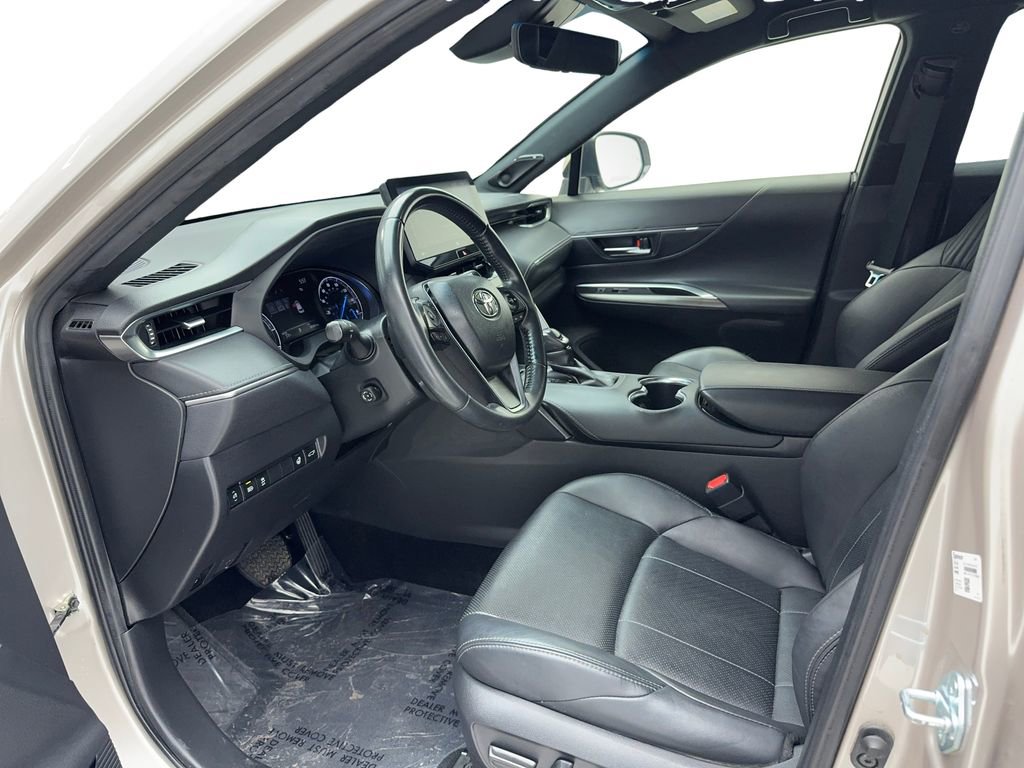 Used 2021 Toyota Venza XLE w/ Softex Package image 20