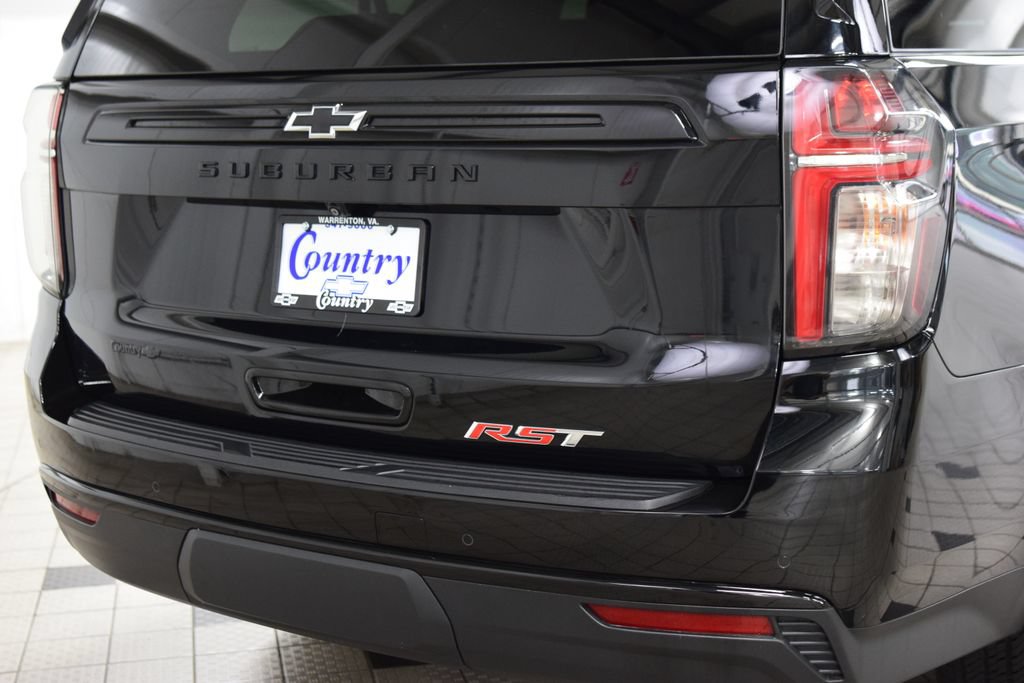 Used 2024 Chevrolet Suburban RST w/ Luxury Package AWD/4WD image 19