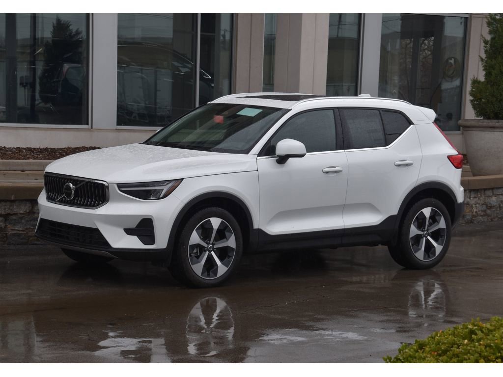Certified 2025 Volvo XC40 B5 Core w/ Protection Package Premier image 38