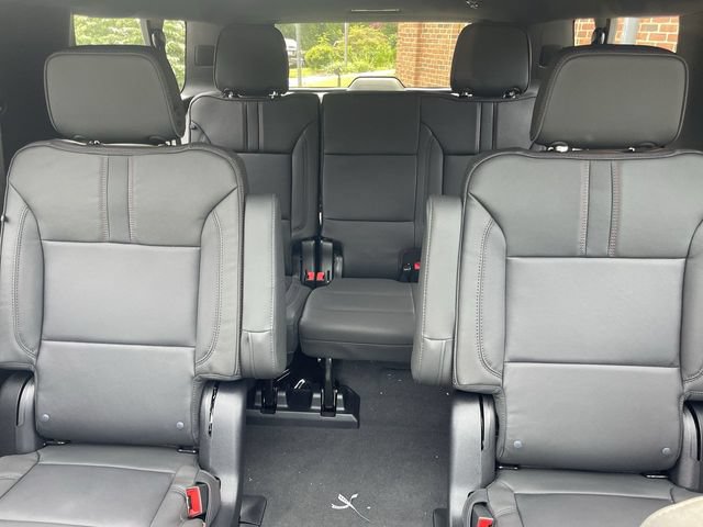 New 2026 Chevrolet Suburban RST w/ RST Capability Package AWD/4WD image 23