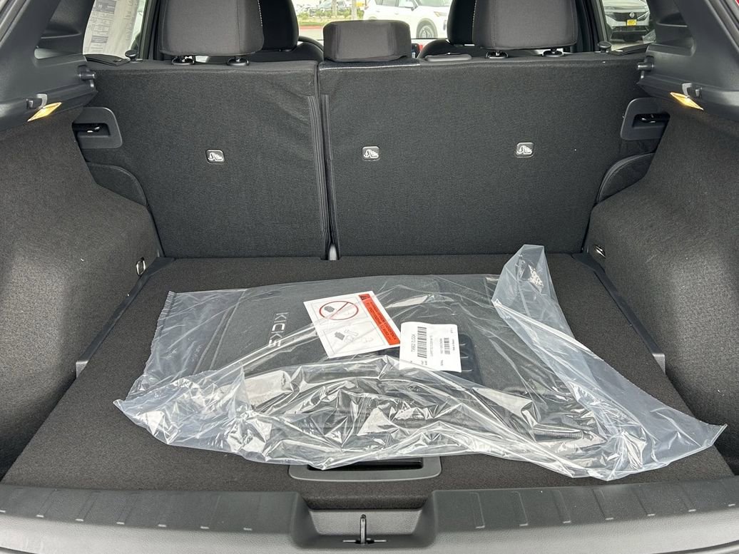 New 2026 Nissan Kicks SV image 13