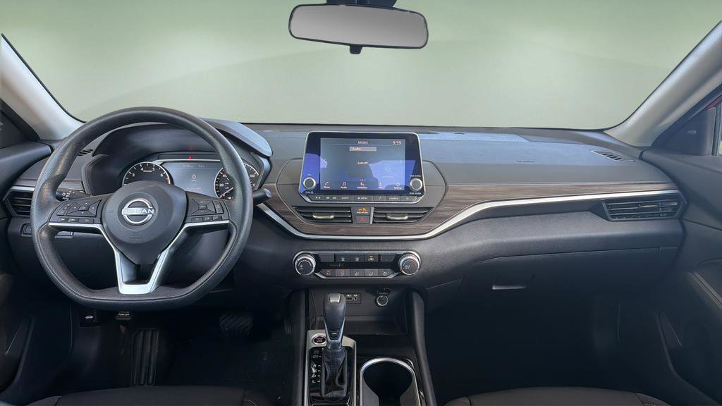 Certified 2024 Nissan Altima 2.5 SV FWD image 6