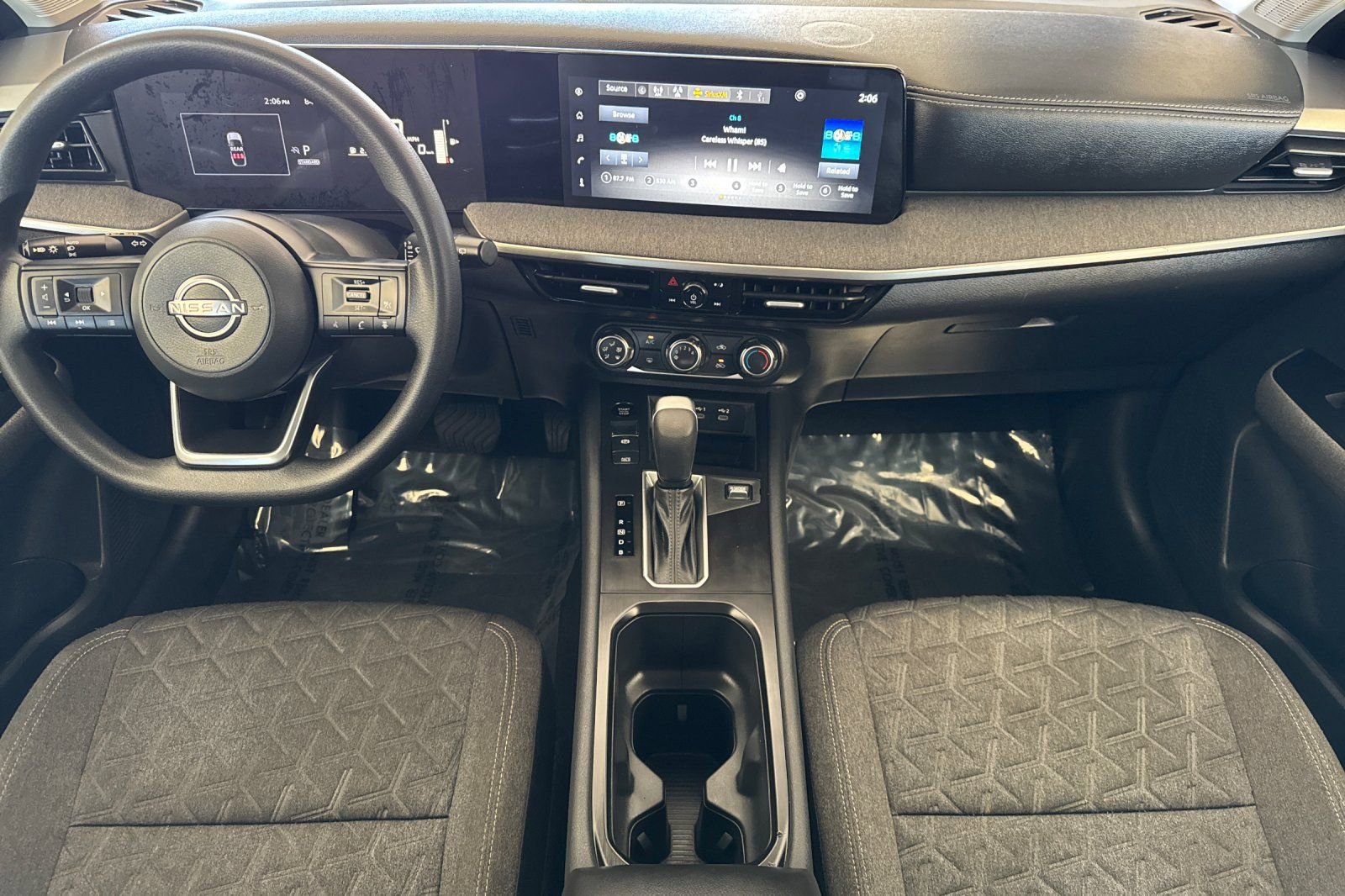 Used 2025 Nissan Kicks SV image 12