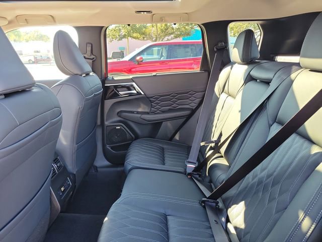 New 2026 Mitsubishi Outlander SEL FWD image 14