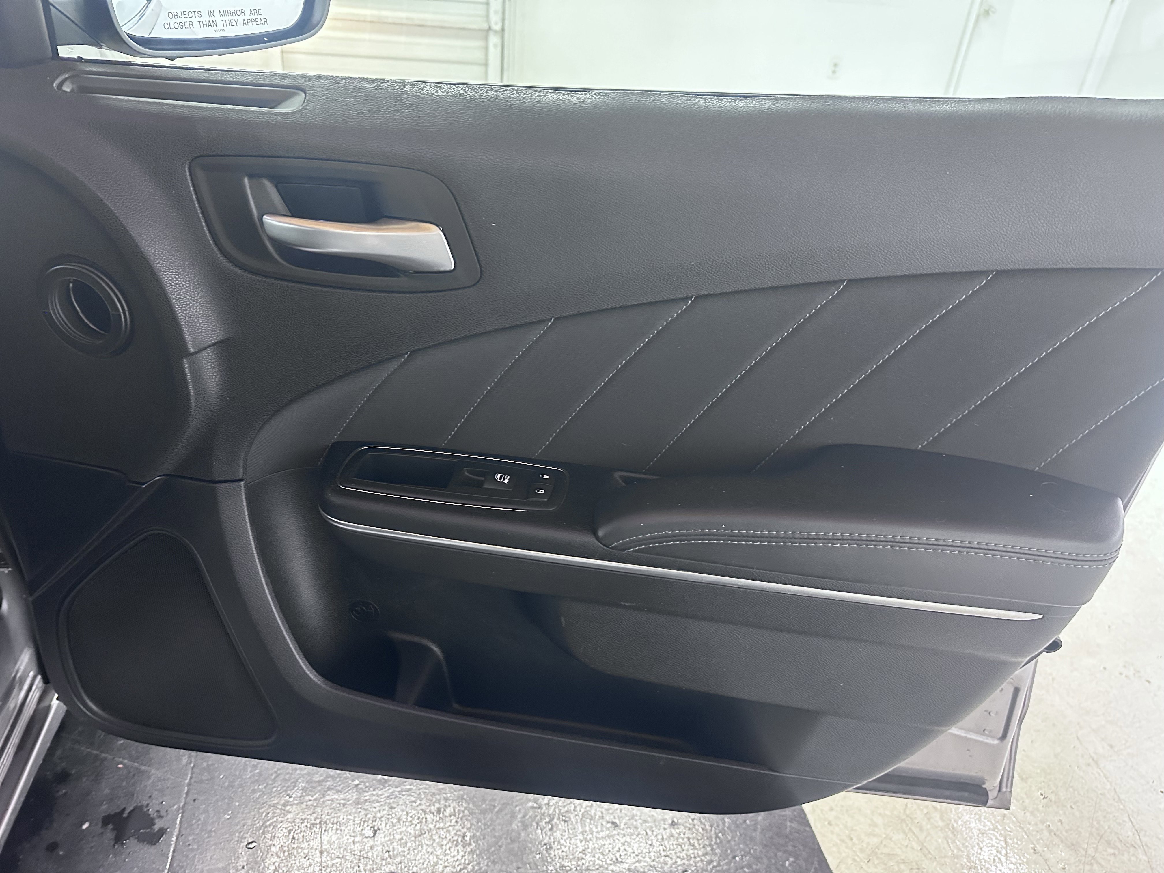Used 2016 Dodge Charger R/T RWD image 36