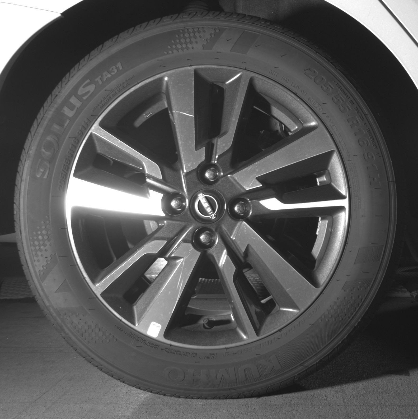 Used 2025 Nissan Versa SV FWD image 18
