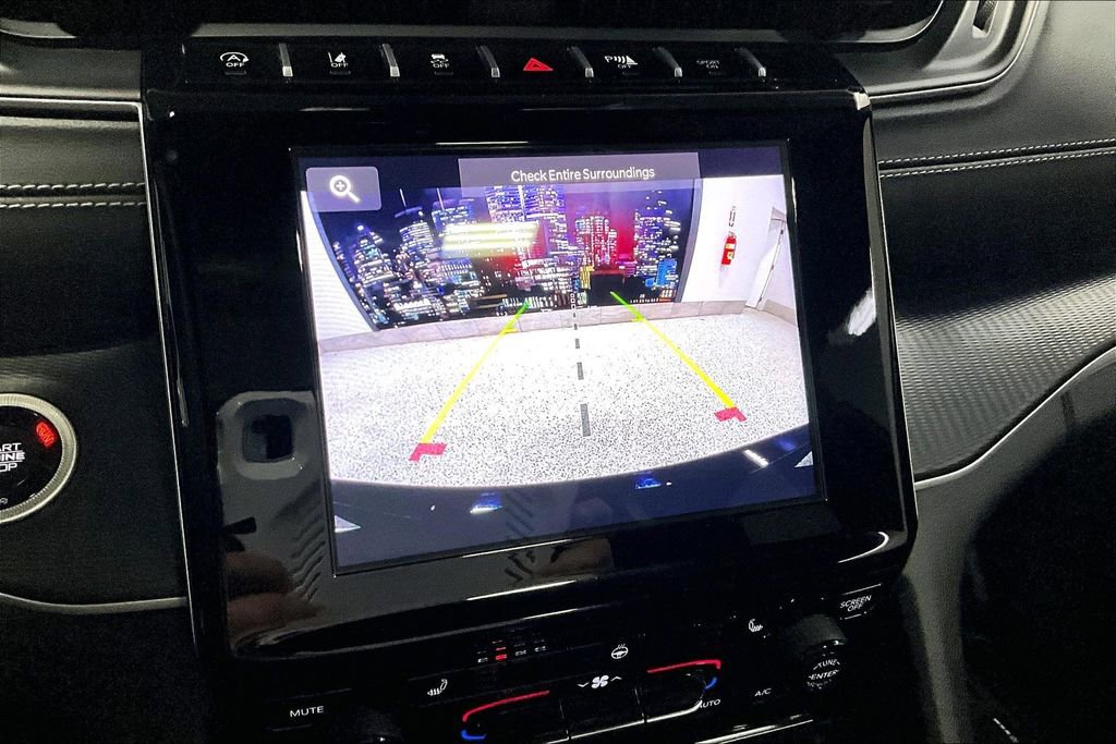 Used 2024 Jeep Grand Cherokee Altitude image 14