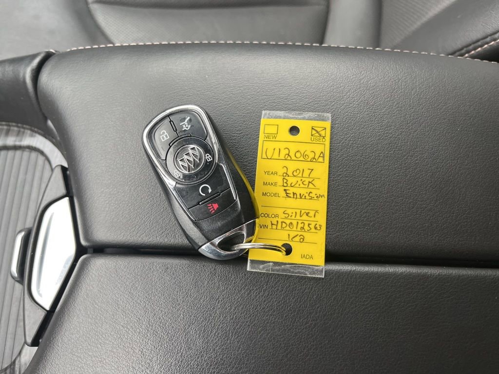 Used 2017 Buick Envision Essence image 20