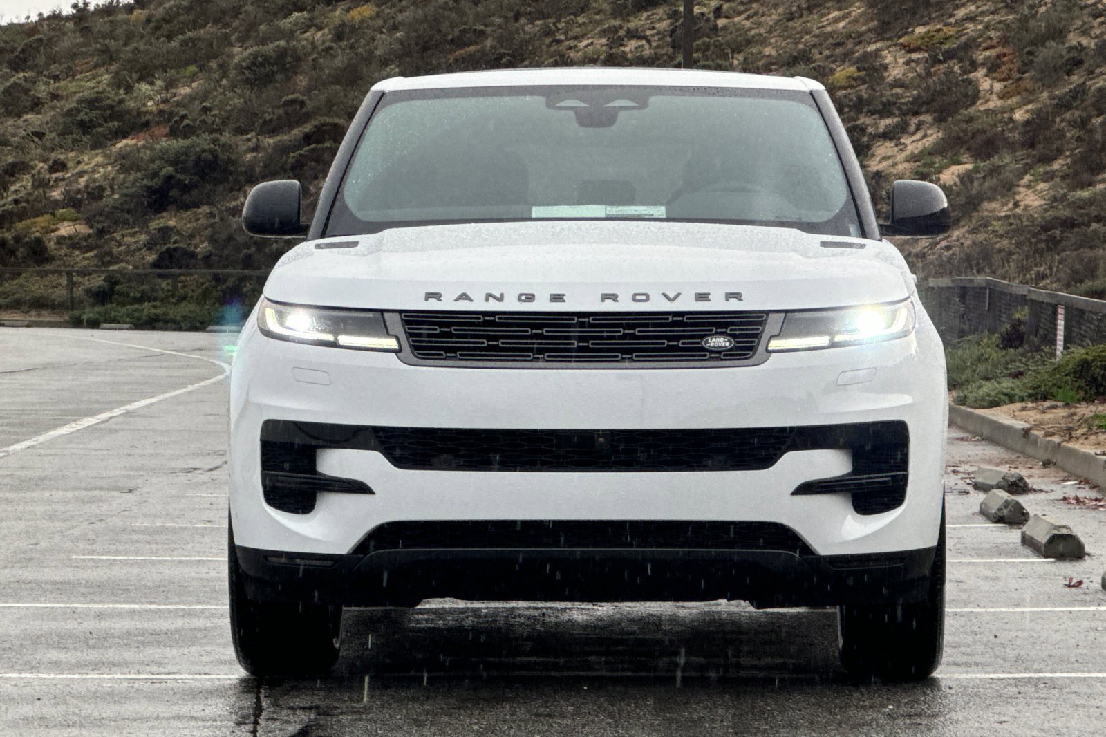 New 2025 Land Rover Range Rover Sport image 8